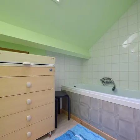 Lovely In * Marcourt