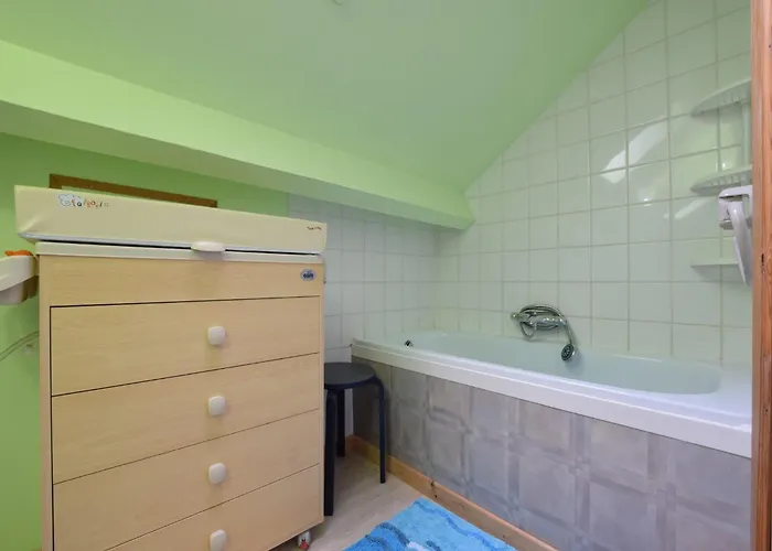 Lovely In * Marcourt