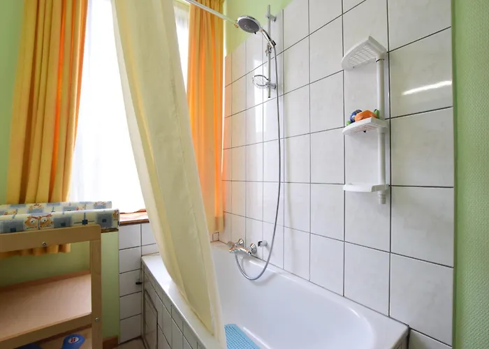 Lovely In * Marcourt